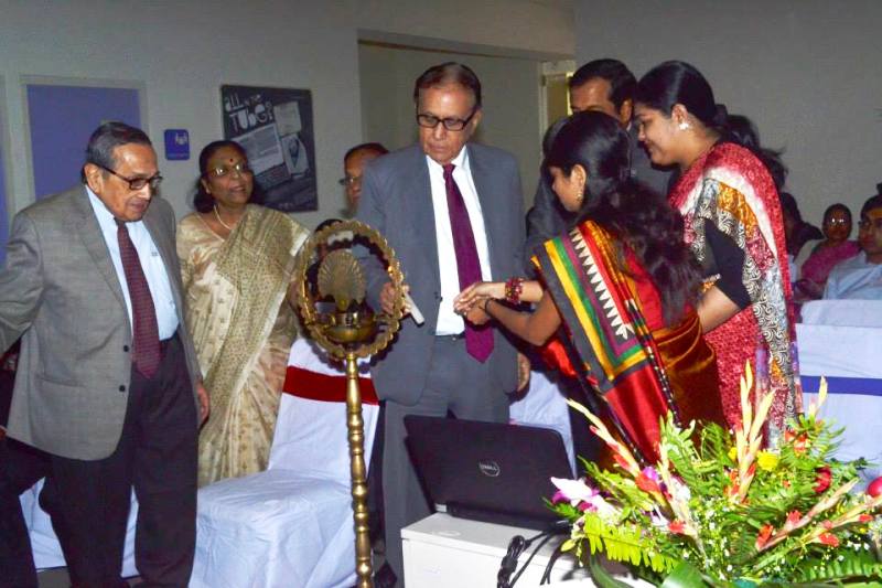 Lamp Lighting Ceremony by the great man, Dr. Baidyanath Chakravarty, himsel with Dr. K. C. Mitra, Dr. Ila Das joining in